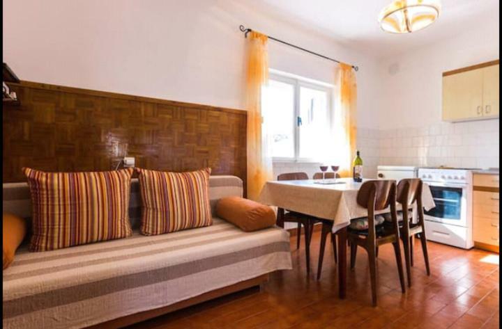 Apartments A & G Petrovic Pirovac Bagian luar foto